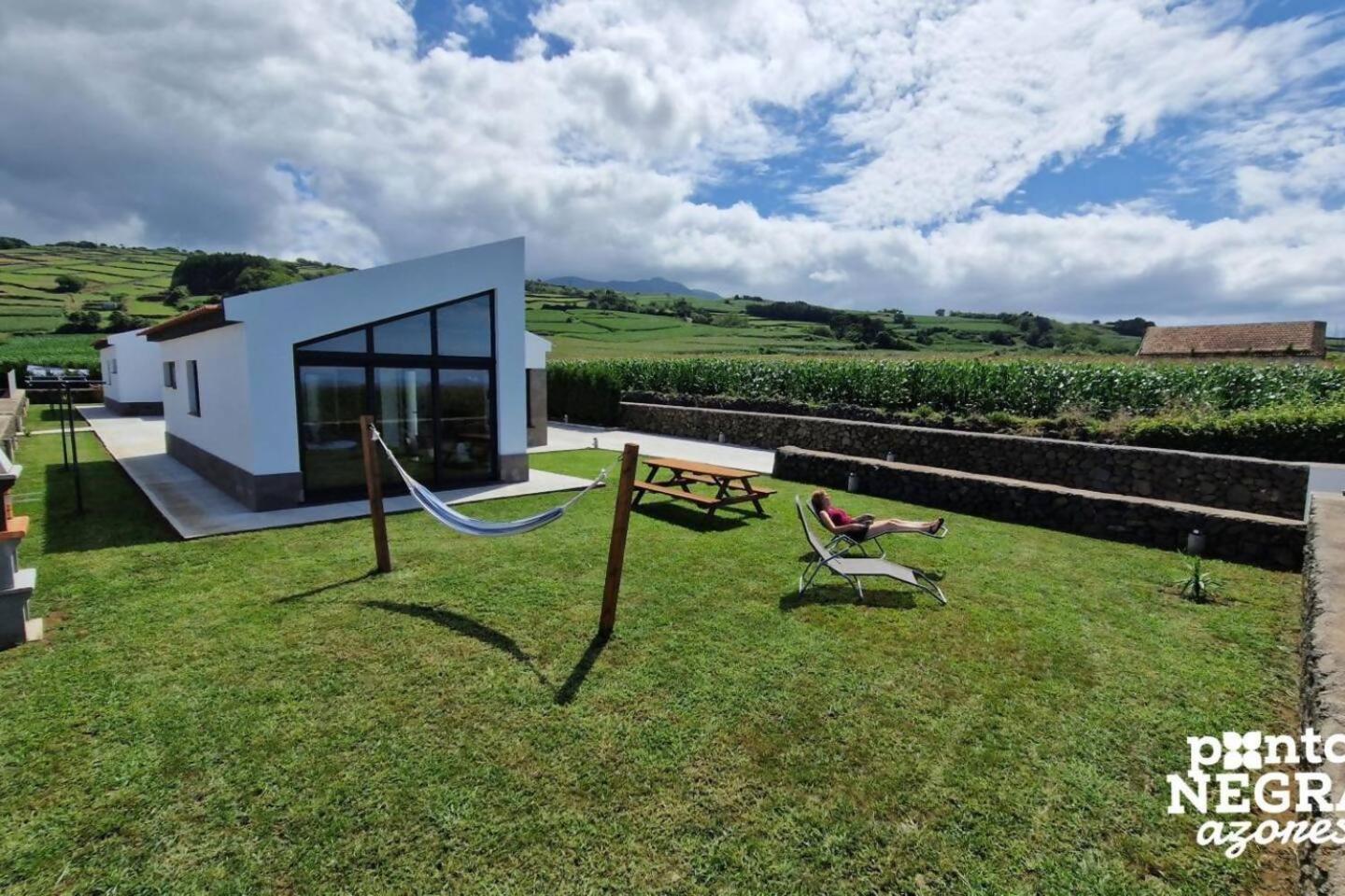 Photography House By Pontanegraazores Altares 外观 照片